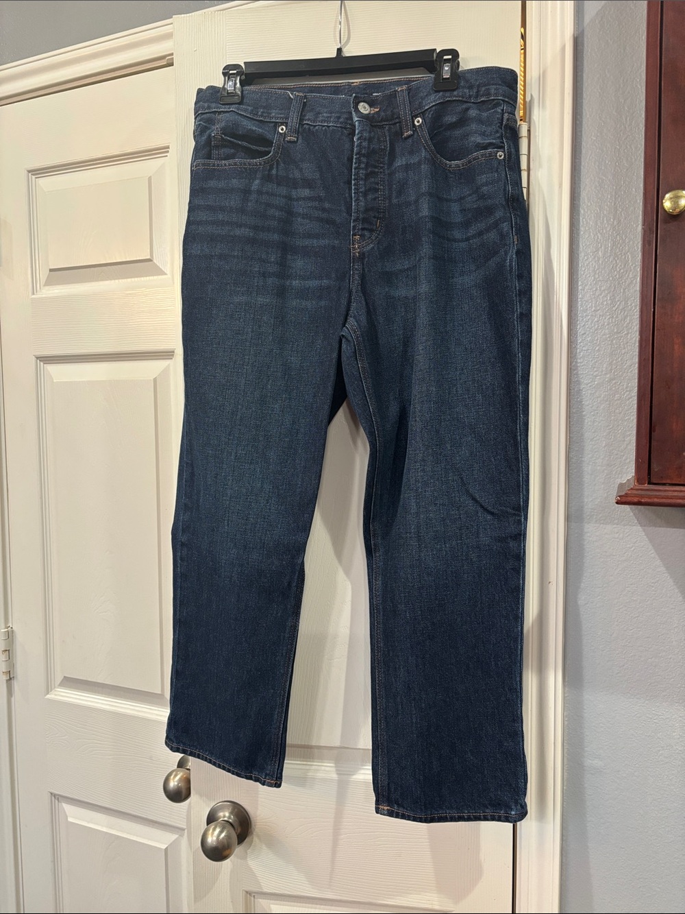 Old Navy Women's High Rise Dark Slouchy Straight-Leg Jeans secret slim pockets